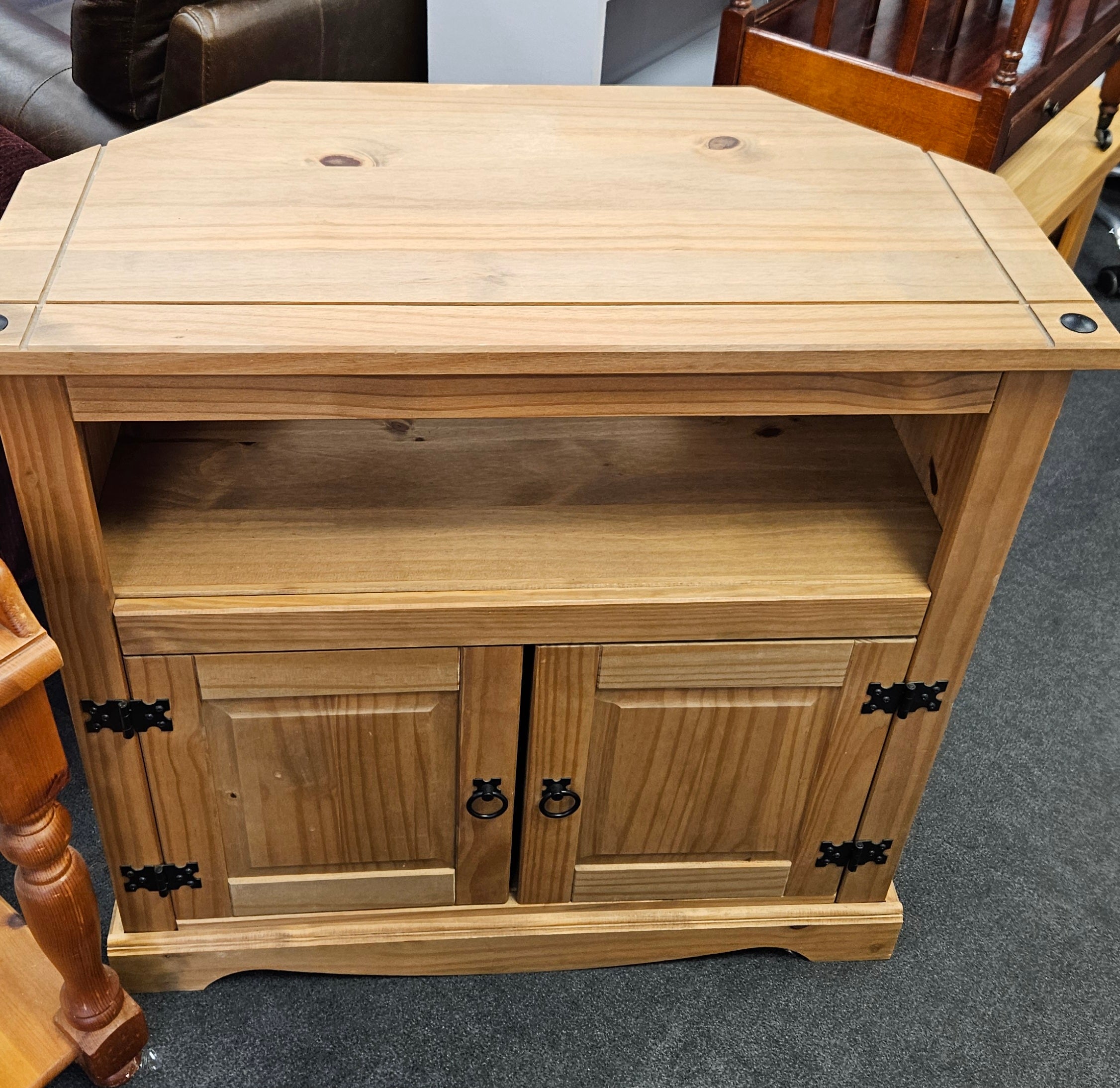 Tv unit